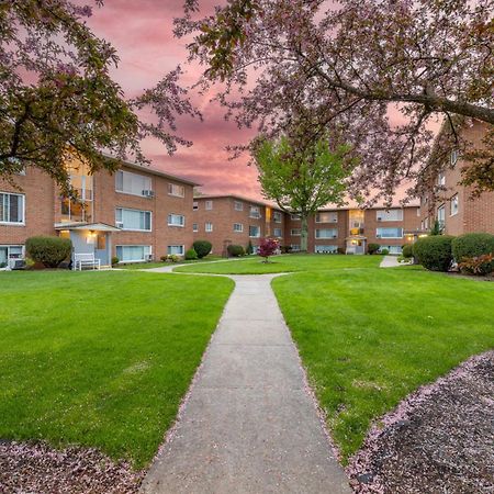 Georgetown Villas 1-1B Close To Cleveland Airport And The Rocky River Valley Fairview Park Екстер'єр фото
