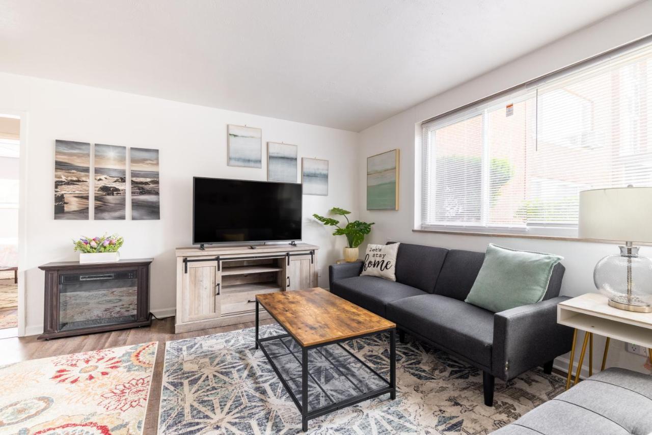 Georgetown Villas 1-1B Close To Cleveland Airport And The Rocky River Valley Fairview Park Екстер'єр фото